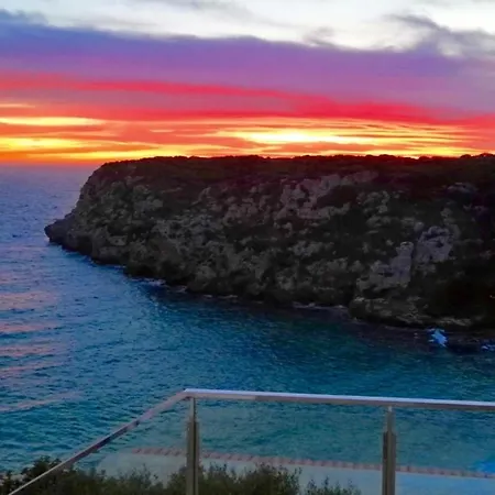 Villa Seafront Bellavista With Heated Pool By Dadovillas *