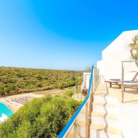ヴィラ Seafront Bellavista With Heated Pool By Dadovillas